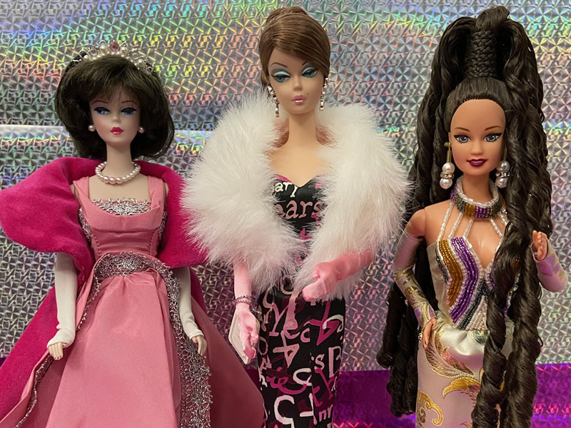 Barbie Variations: Porcelain, Silkstone and OOAK (One Of A Kind)